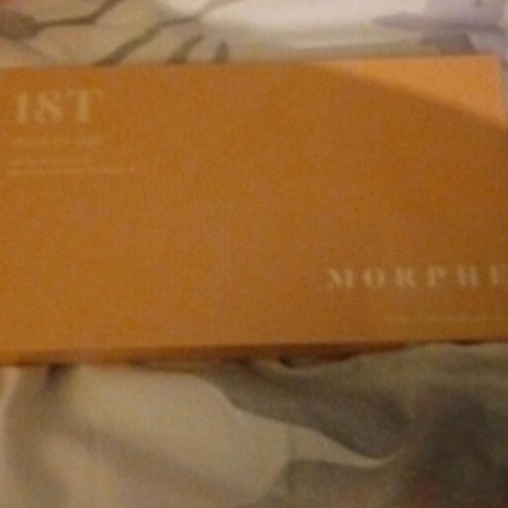 Eyeshadow palette